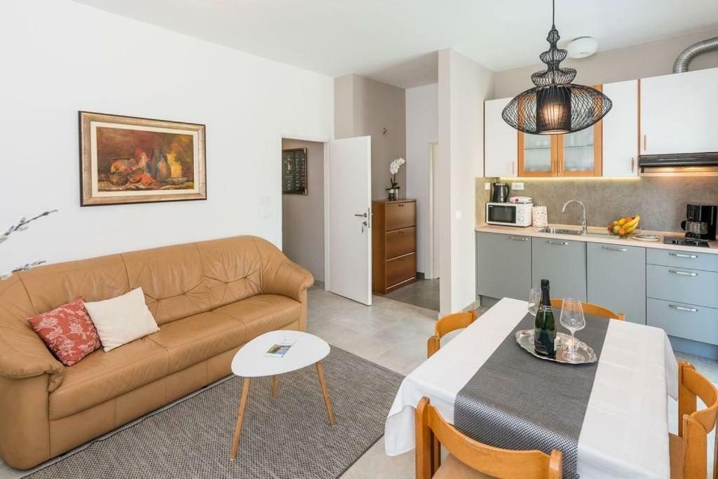 Apartments Medora Ρόβινι Εξωτερικό φωτογραφία